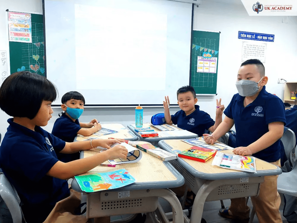 Ứng dụng STEM ở tiểu học giúp trẻ phát triển tư duy