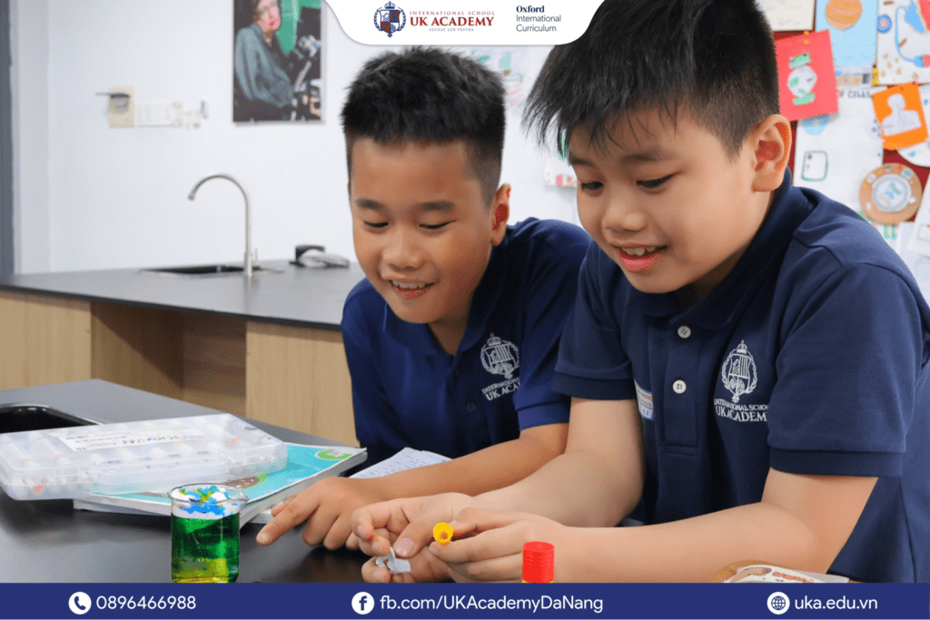 Các phương pháp dạy học ở tiểu học cho phép học sinh được tự do tìm hiểu và chủ động trong việc tiếp thu kiến thức mới