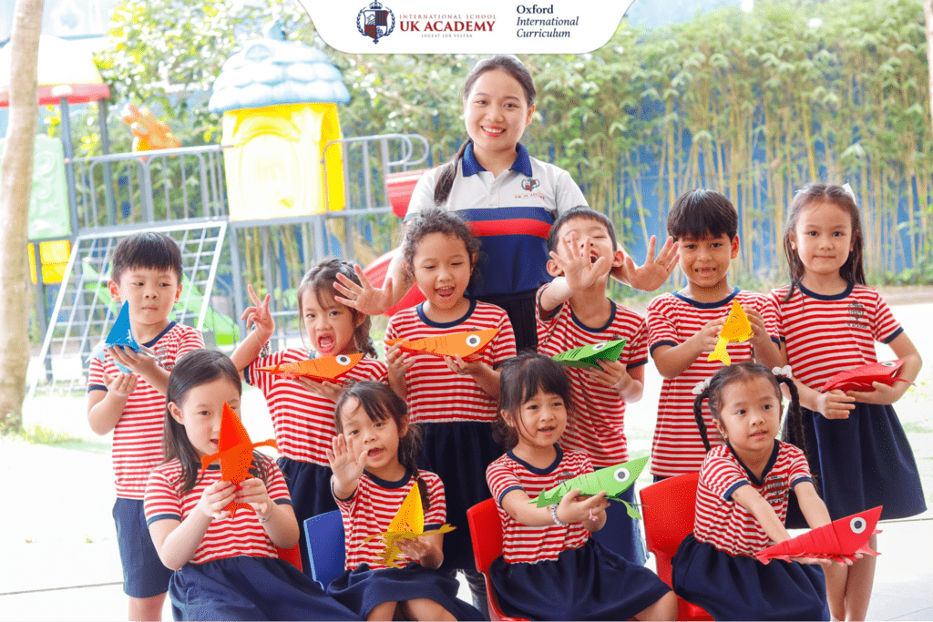 Học đánh vần thông qua các hoạt động vui chơi hàng ngày để tạo hứng thú cho trẻ
