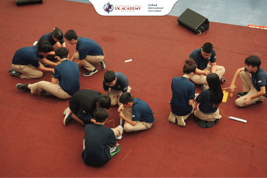 Thử nhiều phương pháp học sẽ giúp trẻ bớt nhàm chán và phát hiện ra phương pháp nào phù hợp với mình nhất