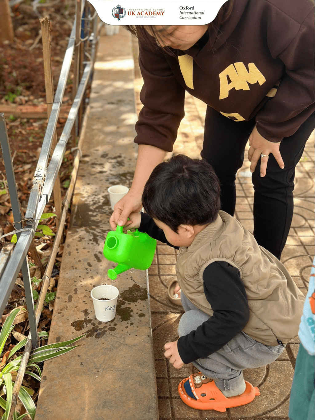 Lớp học làm vườn của các bé mầm non tại uka gia lai